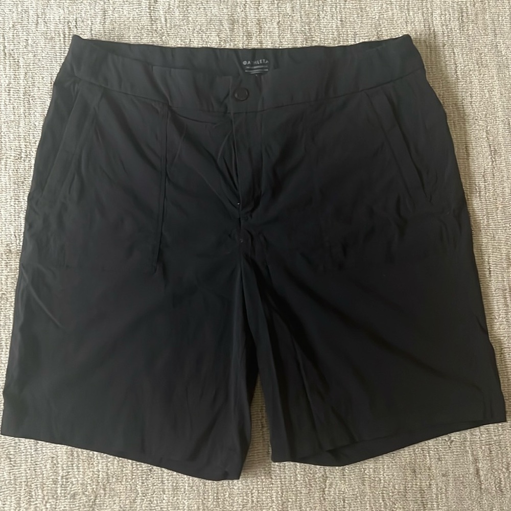 Athleta Trekkie Bermuda 2.0 shorts- size 18